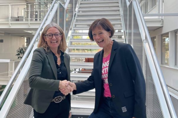 Bente Sverdrup og Grete Nykkelmo